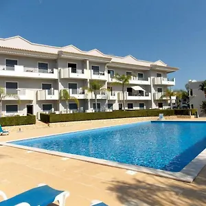 quinta-do-pinheiro-residence.hotelaalgarve.com/