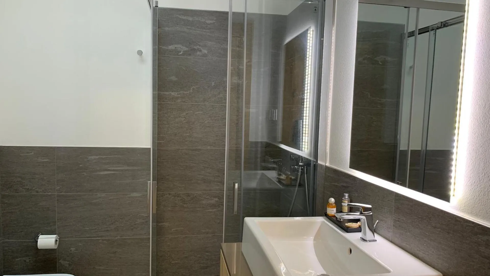 Bernina Suites - Vicino Al Bernina Express Tirano Apartment