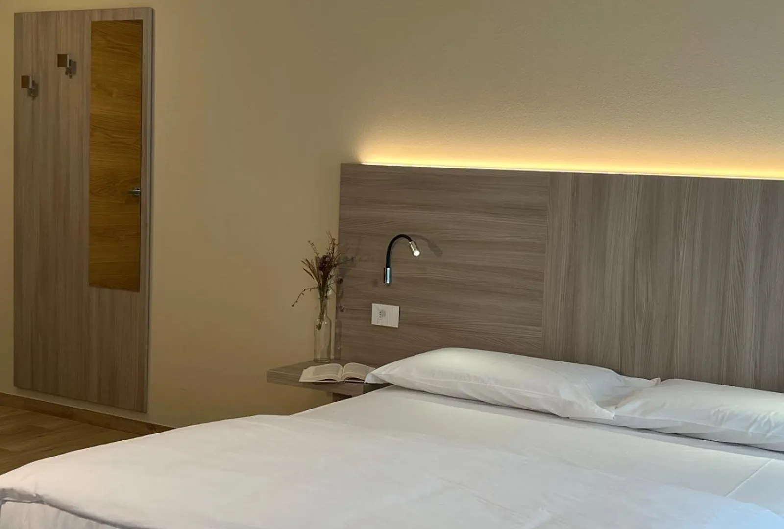 Bernina Suites - Vicino Al Bernina Express Tirano 0*,  Olaszország